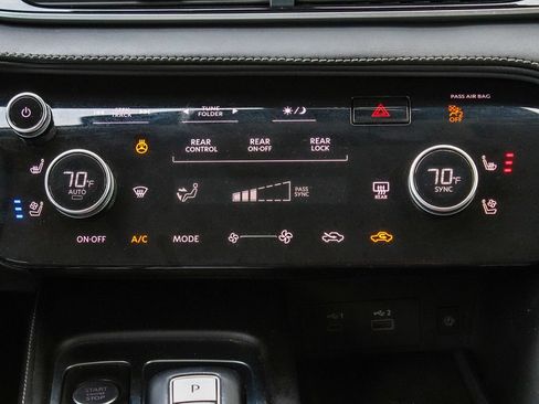 Used 2023 INFINITI QX60 Luxe w/ Vision Package AWD/4WD image 24