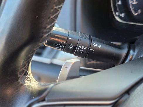 Used 2018 Honda Accord Sport image 32