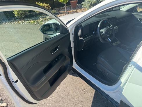 New 2026 Hyundai Kona SEL Premium image 19