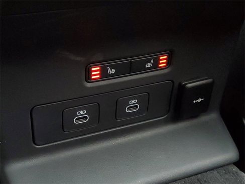 New 2026 Land Rover Range Rover Velar Dynamic SE image 33