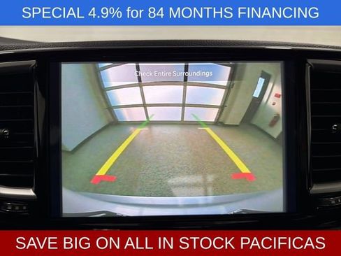 New 2026 Chrysler Pacifica Select AWD/4WD image 16