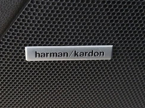 Certified 2025 Subaru Crosstrek 2.5i Limited w/ Crosstrek Mirror Package image 19