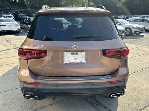 Certified 2023 Mercedes-Benz GLB 250 image 7