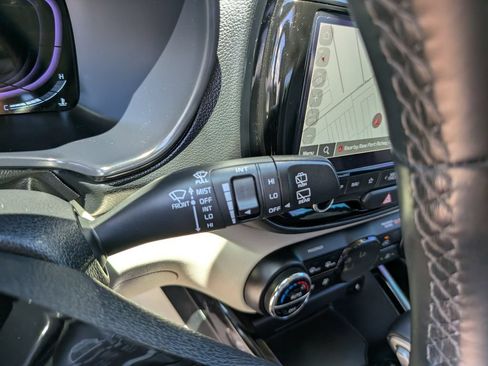 Certified 2025 Kia Soul EX FWD image 33