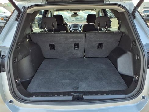 Used 2020 Chevrolet Equinox LT image 30