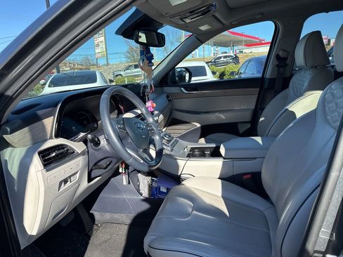 Used 2022 Hyundai Palisade Limited image 13