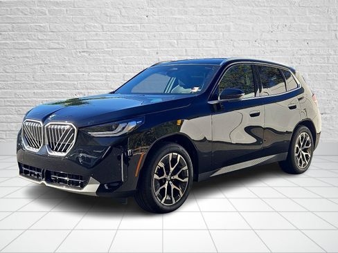 Used 2025 BMW X3 xDrive30i w/ Convenience Package image 3