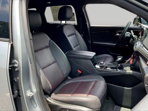 Used 2023 Chevrolet Blazer RS w/ Enhanced Convenience Package FWD image 17