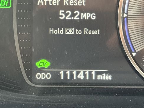 Used 2019 Lexus ES 300h w/ Accessory Package image 22