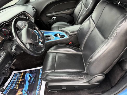 Used 2018 Dodge Challenger GT w/ Technology Group image 10