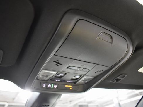 Used 2018 Cadillac XT5 Luxury w/ Driver Awareness Package image 42