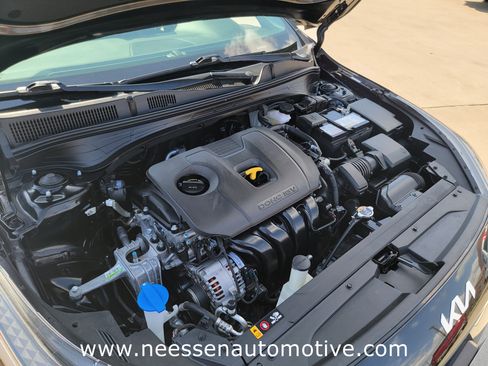 Used 2024 Kia Forte LXS image 33