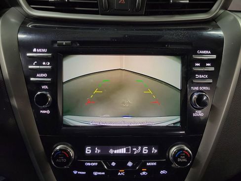 Used 2023 Nissan Murano S FWD image 18