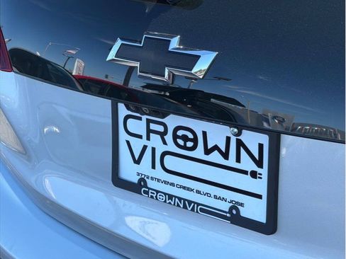 Used 2019 Chevrolet Bolt Premier w/ Infotainment Package FWD image 25