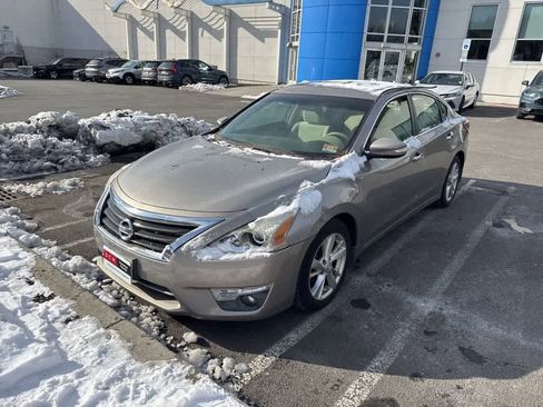 Used 2013 Nissan Altima 2.5 SV w/ 2.5SV Convenience Pkg image 4