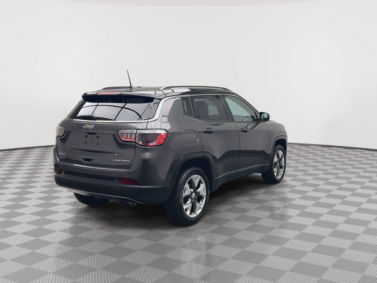 Used 2021 Jeep Compass Limited AWD/4WD image 35