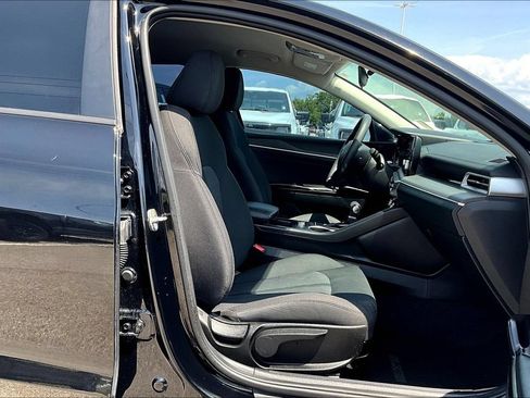 Used 2022 Kia K5 LXS FWD image 7