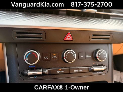 Certified 2024 Kia Carnival LX image 22