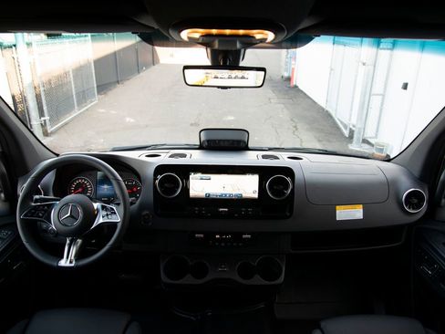 New 2026 Mercedes-Benz Sprinter 2500 image 16