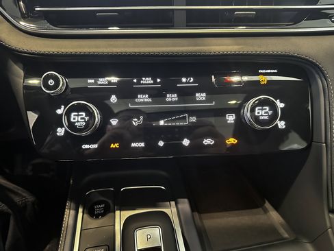 New 2026 INFINITI QX60 Sport image 23