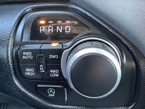 Used 2020 RAM 1500 Big Horn AWD/4WD image 17