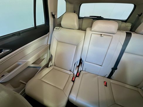 Used 2018 Volkswagen Atlas SE w/ R-Line Package FWD image 12