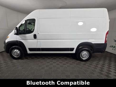 Used 2025 RAM ProMaster 2500 w/ Safety Group FWD image 6