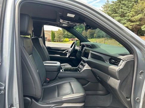 Used 2024 GMC Yukon Denali RWD image 56