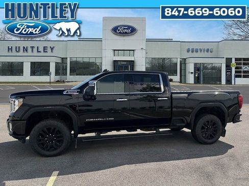 Used 2021 GMC Sierra 3500 Denali w/ Denali Black Diamond Edition image 7