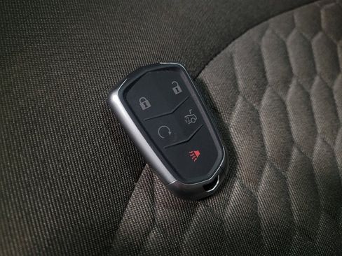 Used 2018 Chevrolet Equinox LT image 32