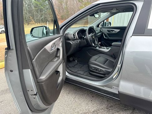 Used 2023 Chevrolet Blazer LT image 13