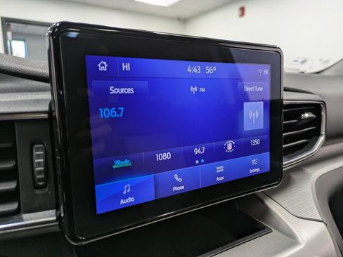 Certified 2022 Ford Explorer XLT w/ Equipment Group 202A image 11