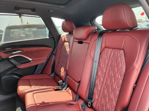 New 2026 Audi SQ5 Prestige AWD/4WD image 15
