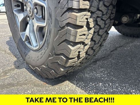 Used 2025 Ford Bronco Badlands AWD/4WD image 9