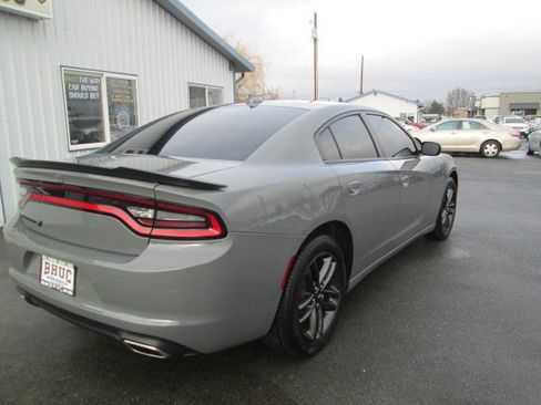 Used 2019 Dodge Charger SXT w/ Plus Group image 4