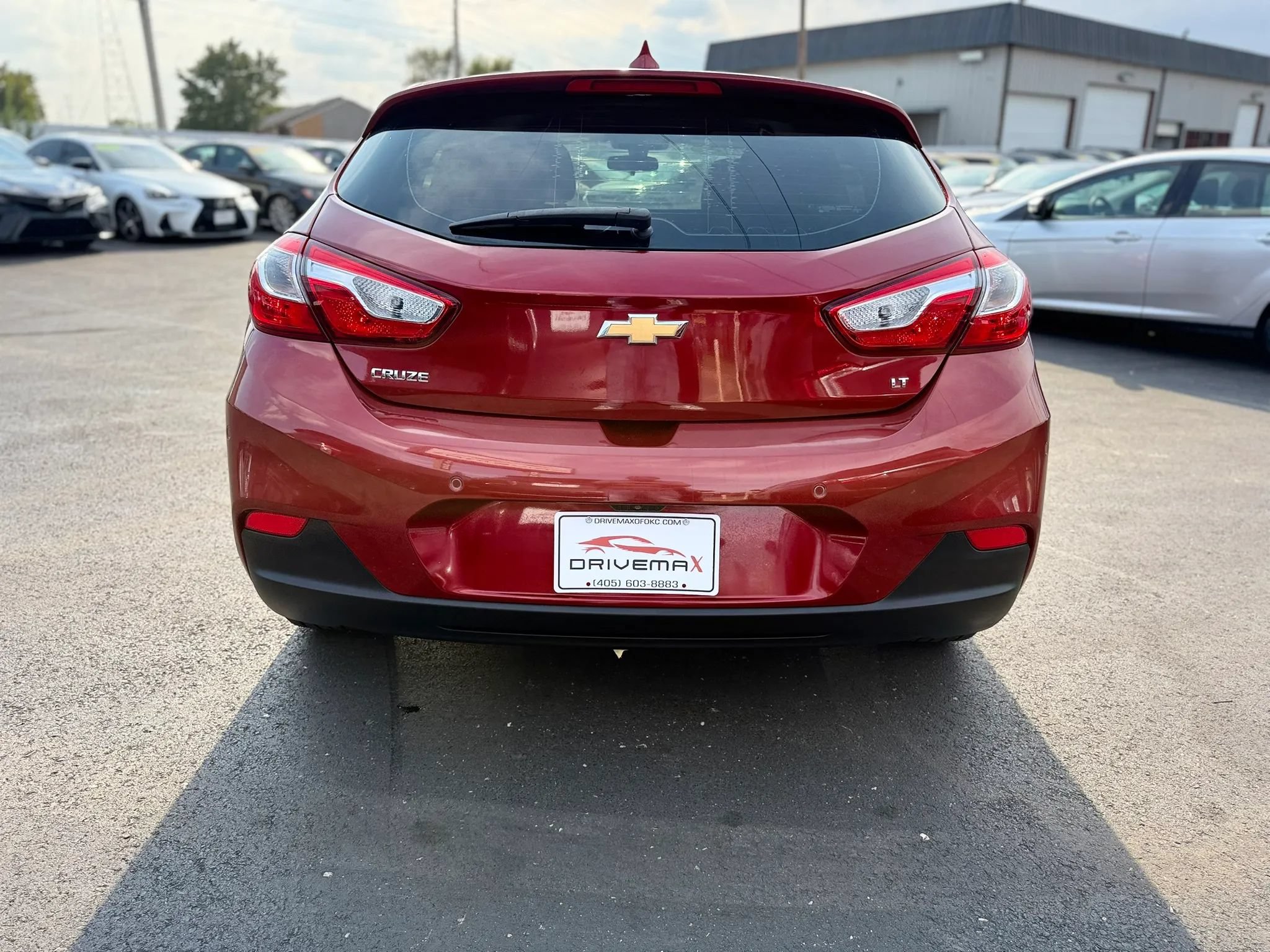Used 2018 Chevrolet Cruze LT w/ Convenience Package FWD image 4