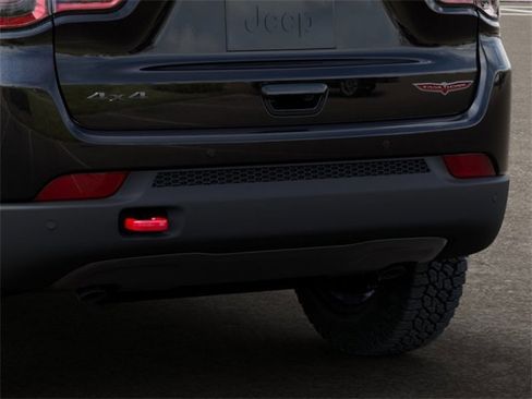 New 2026 Jeep Compass Trailhawk image 13
