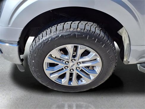 Used 2024 Ford F150 Lariat w/ FX4 Off-Road Package image 26