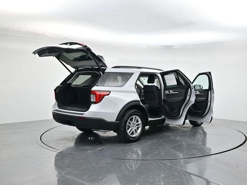 Certified 2026 Ford Explorer Active RWD image 50