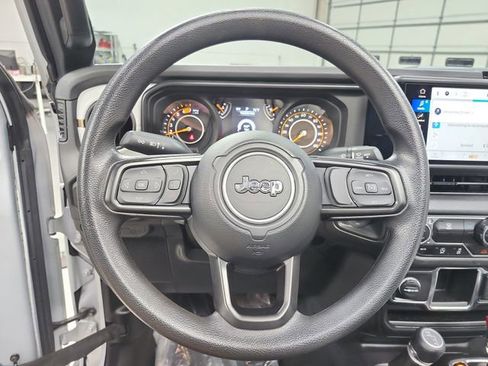 Used 2024 Jeep Wrangler Sport AWD/4WD image 21