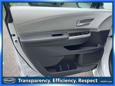 Certified 2024 Toyota Sienna XLE w/ XLE Plus Package AWD/4WD image 17