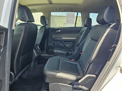 Certified 2023 Volkswagen Atlas SEL AWD/4WD image 11