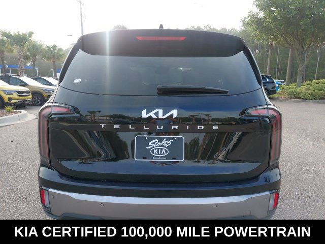 Certified 2025 Kia Telluride SX w/ SX Captain's Chair Package FWD image 6
