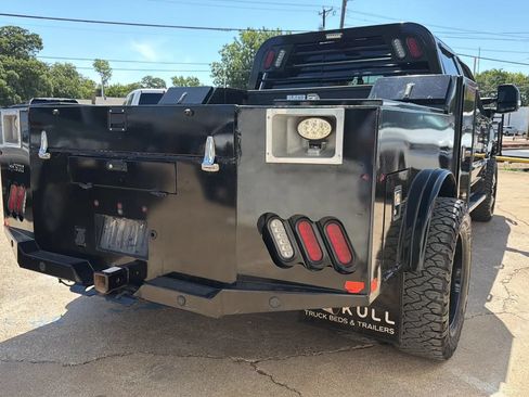 Used 2022 Ford F350 Lariat w/ Lariat Value Package AWD/4WD image 3