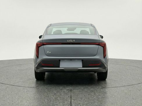 Used 2025 Kia K4 LXS image 7