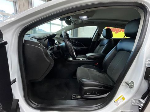 Used 2016 Buick LaCrosse FWD image 11