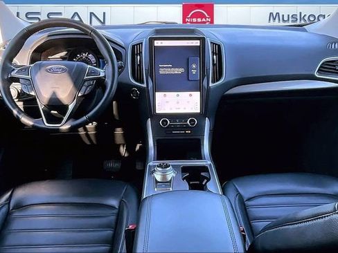 Used 2024 Ford Edge SEL image 7