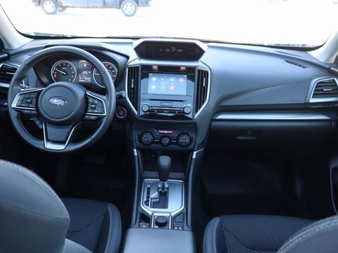 Used 2021 Subaru Forester Premium image 20