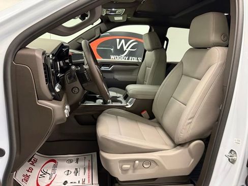 New 2026 GMC Sierra 1500 SLT w/ SLT Premium Plus Package image 12