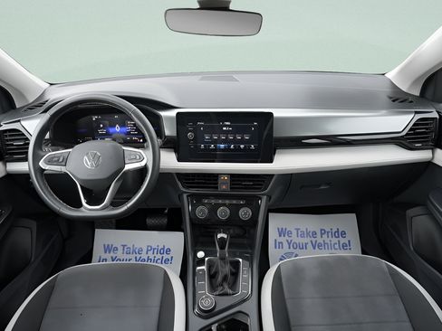 Used 2025 Volkswagen Taos S AWD/4WD image 16